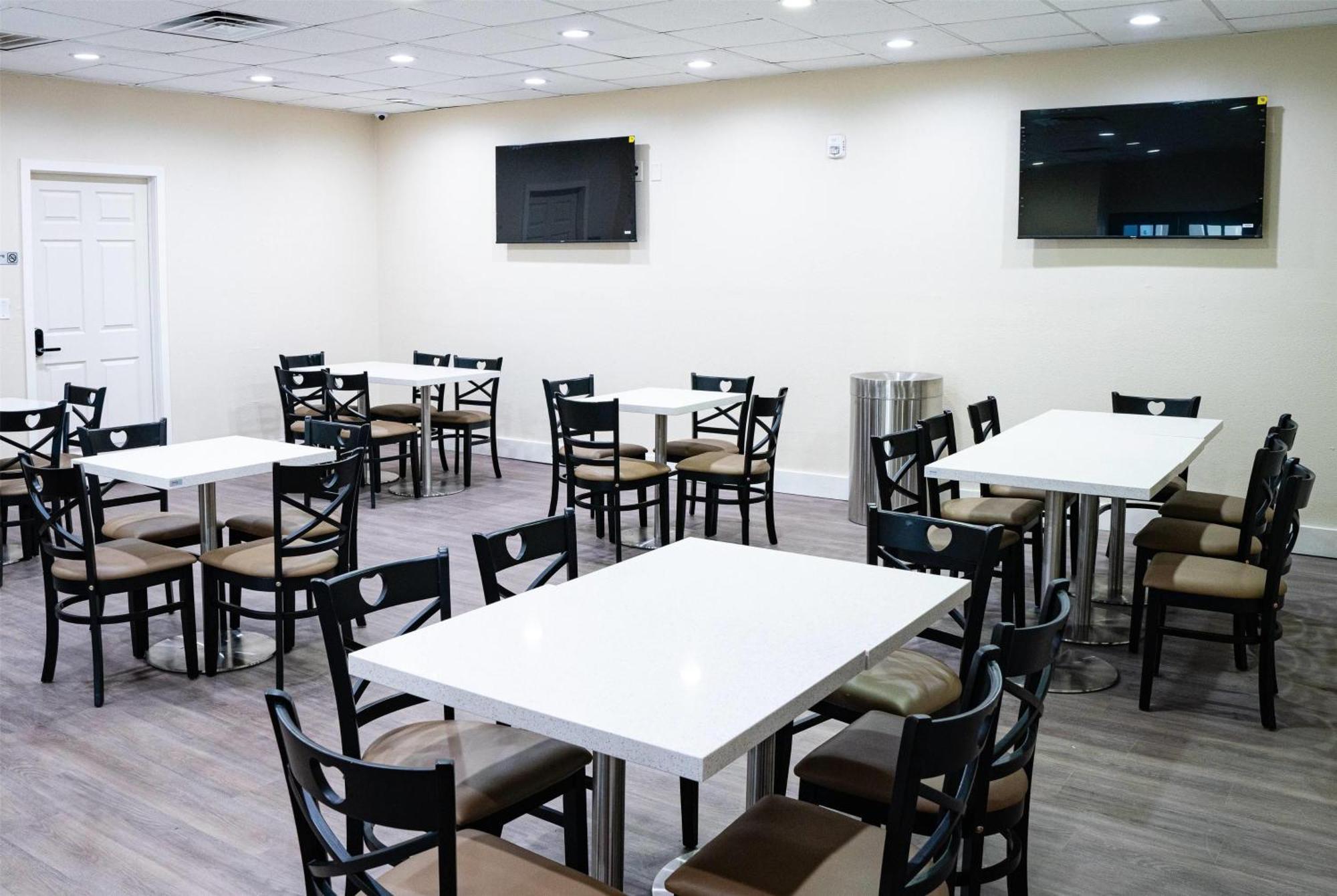 Baymont By Wyndham Corpus Christi Airport Hotel ภายนอก รูปภาพ